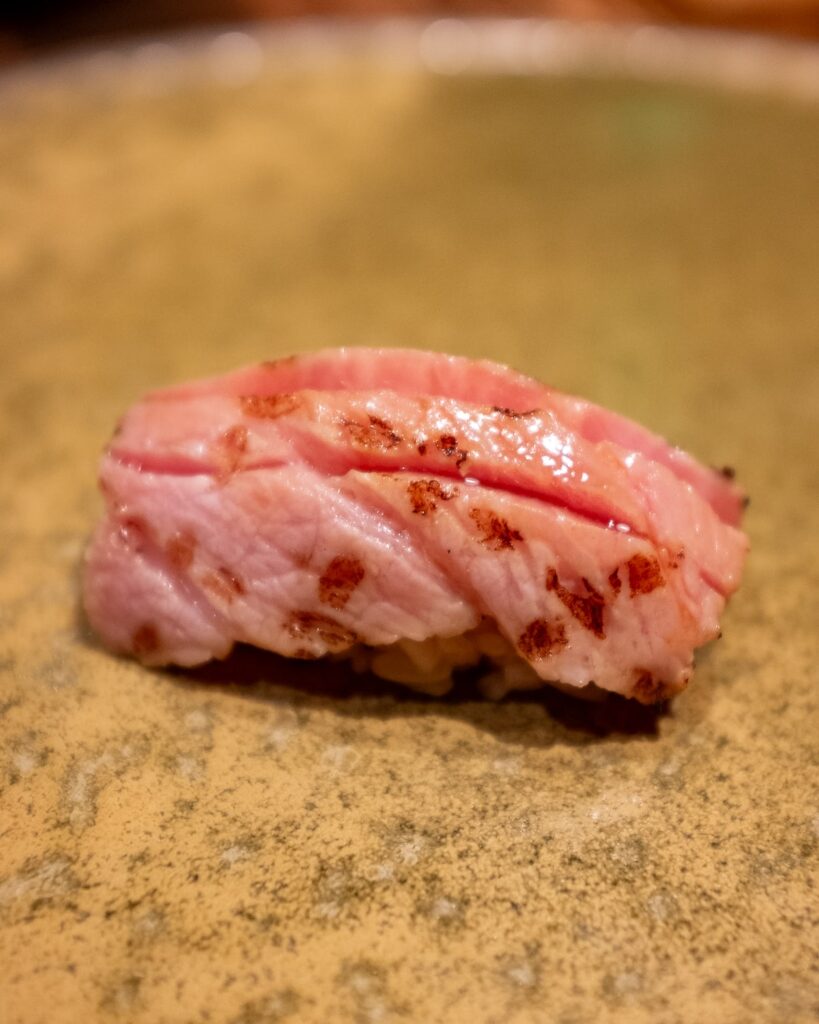 Toro aburi nigiri at Kizaki